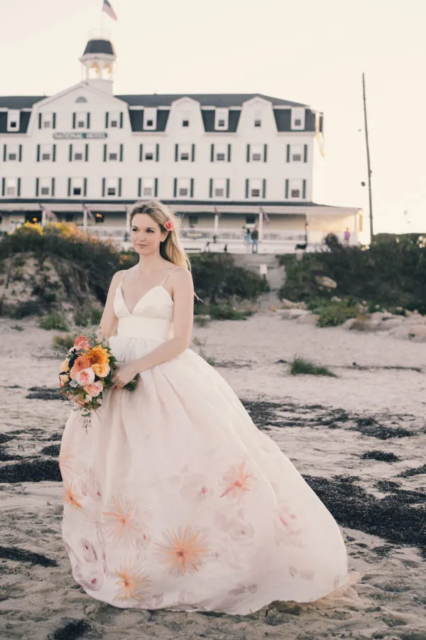 Ball Gown Wedding Dresses Floor-length Chic Floral Print Open Back Bridal Gown JKW343
