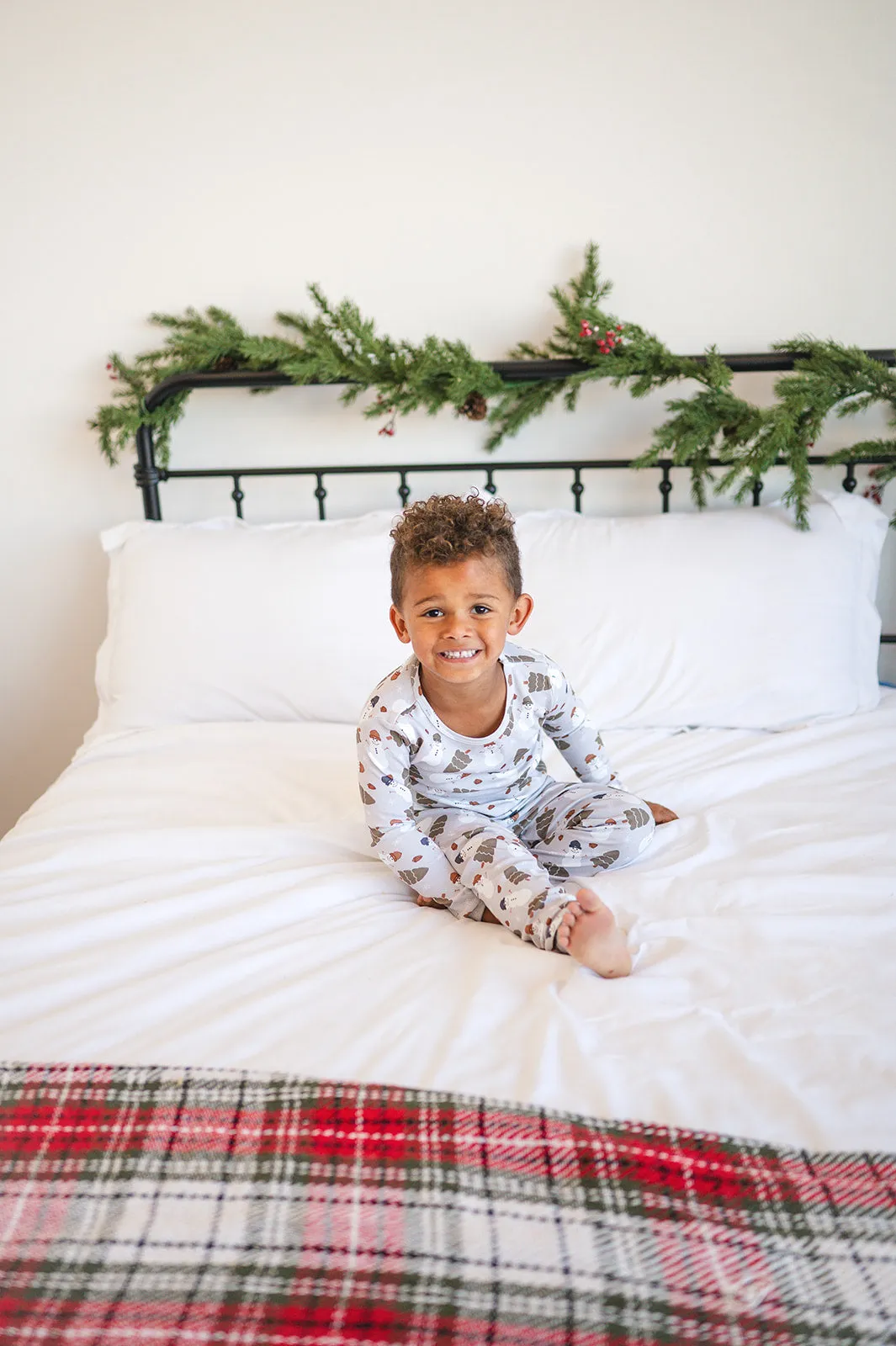 Organic Snug Fit PJ Set in Frosty Friends